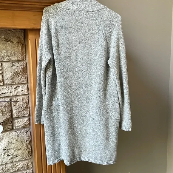 Aritizia’s Warm & Soft Cardigan Sweater - Picture 3 of 9